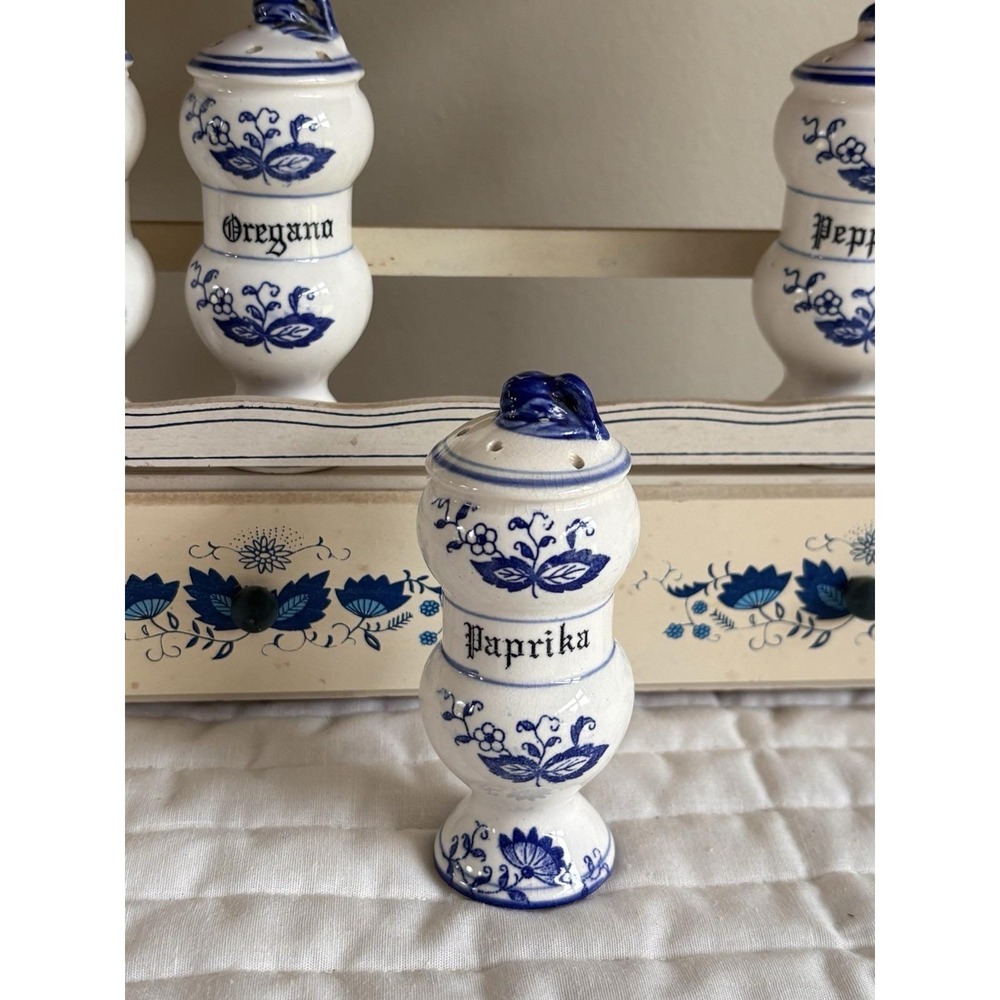 1950s Arnart Blue Onion Porcelain Spice Jars with Wooden Wall Rack & Drawers - Picture 15 of 16
